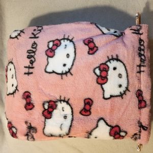 Hello Kitty Bedding Hello Kitty Ultra Fine Faux Fur Plush Throw